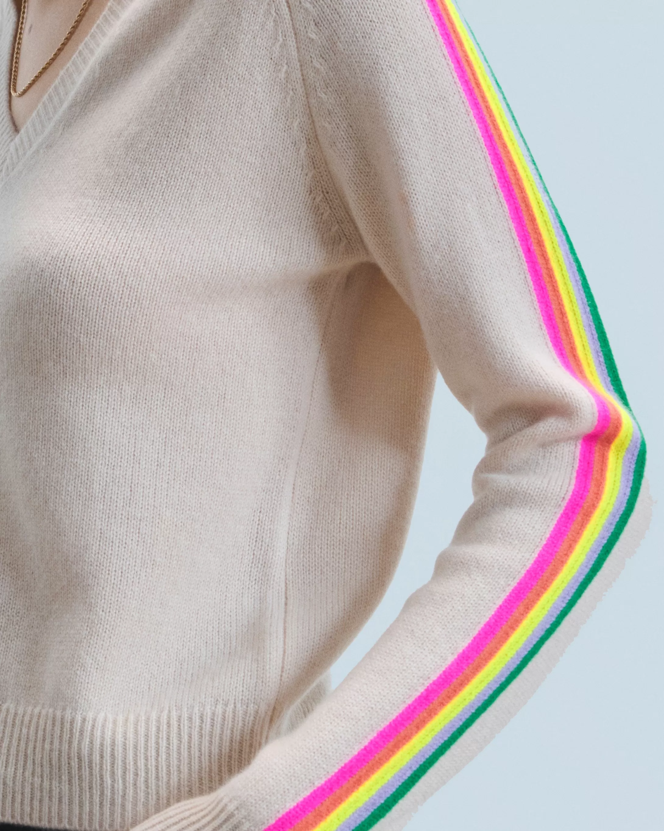 Maglione Scollo a V Maniche multicolori | FROM FUTURE Hot