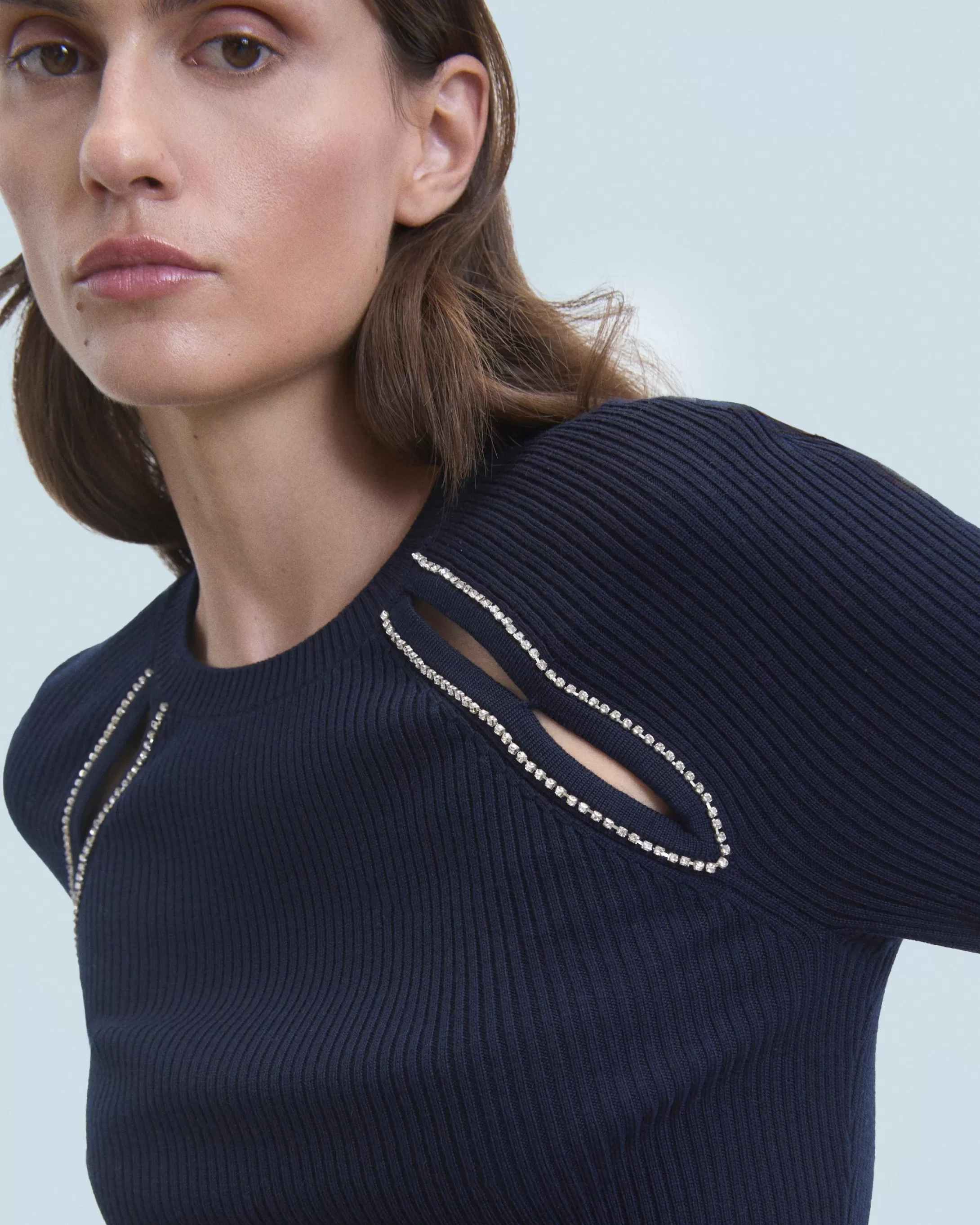 Top Maniche corte con Aperture e Ricami | FROM FUTURE Sale